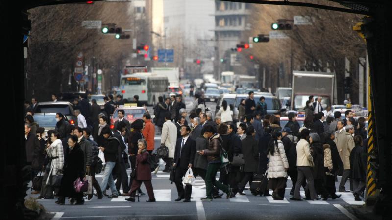 Japonya turist akınına frene basıyor!