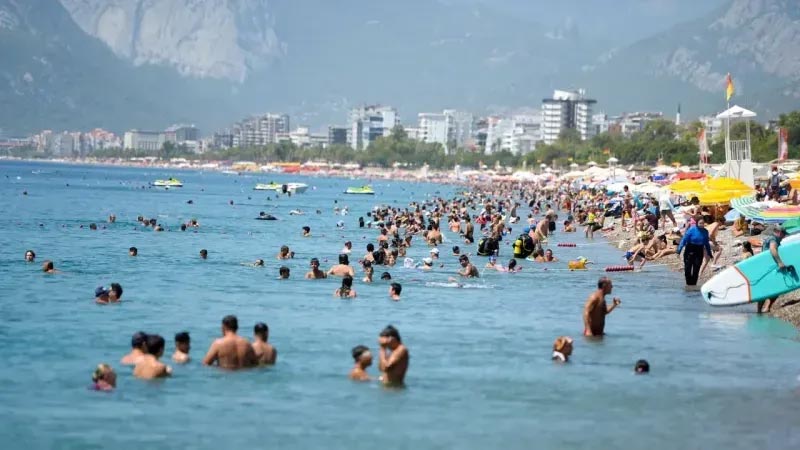 Muratpaşa Belediyesi'nden Turizm İşletmelerine Kritik Uyarı: Süre Doluyor, Sorumluluk Bakanlıkta!